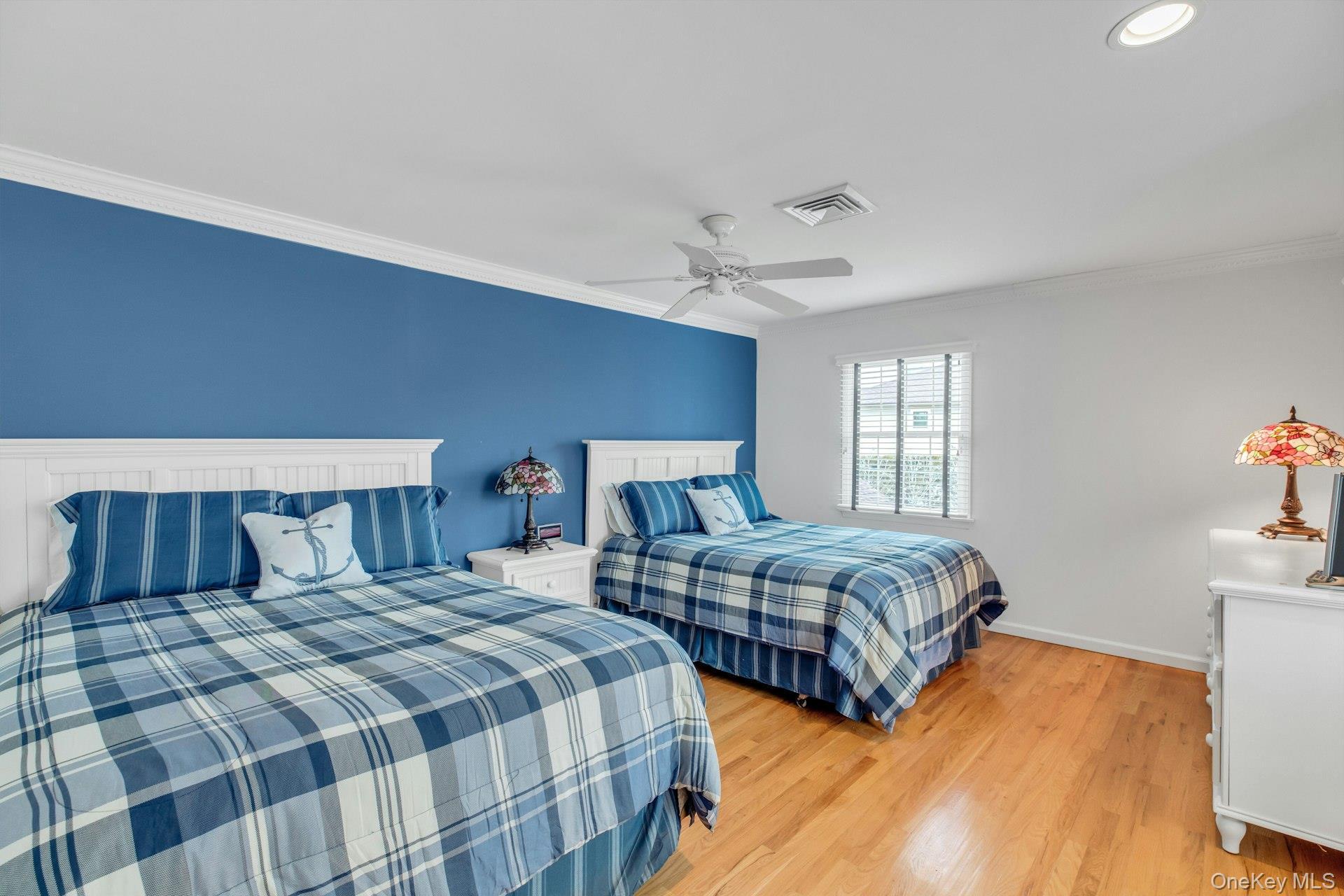Single Family Oak Lane  Suffolk County, NY 11946, MLS-949149-32