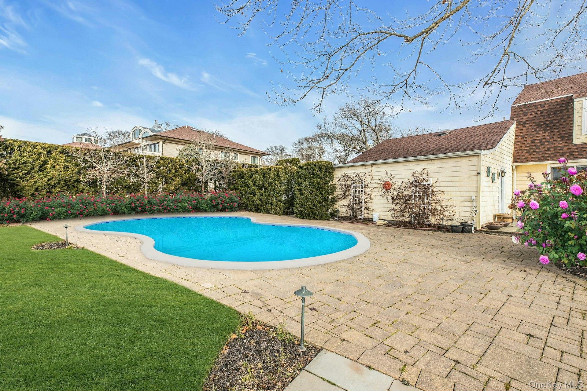 Single Family Oak Lane  Suffolk County, NY 11946, MLS-949149-33