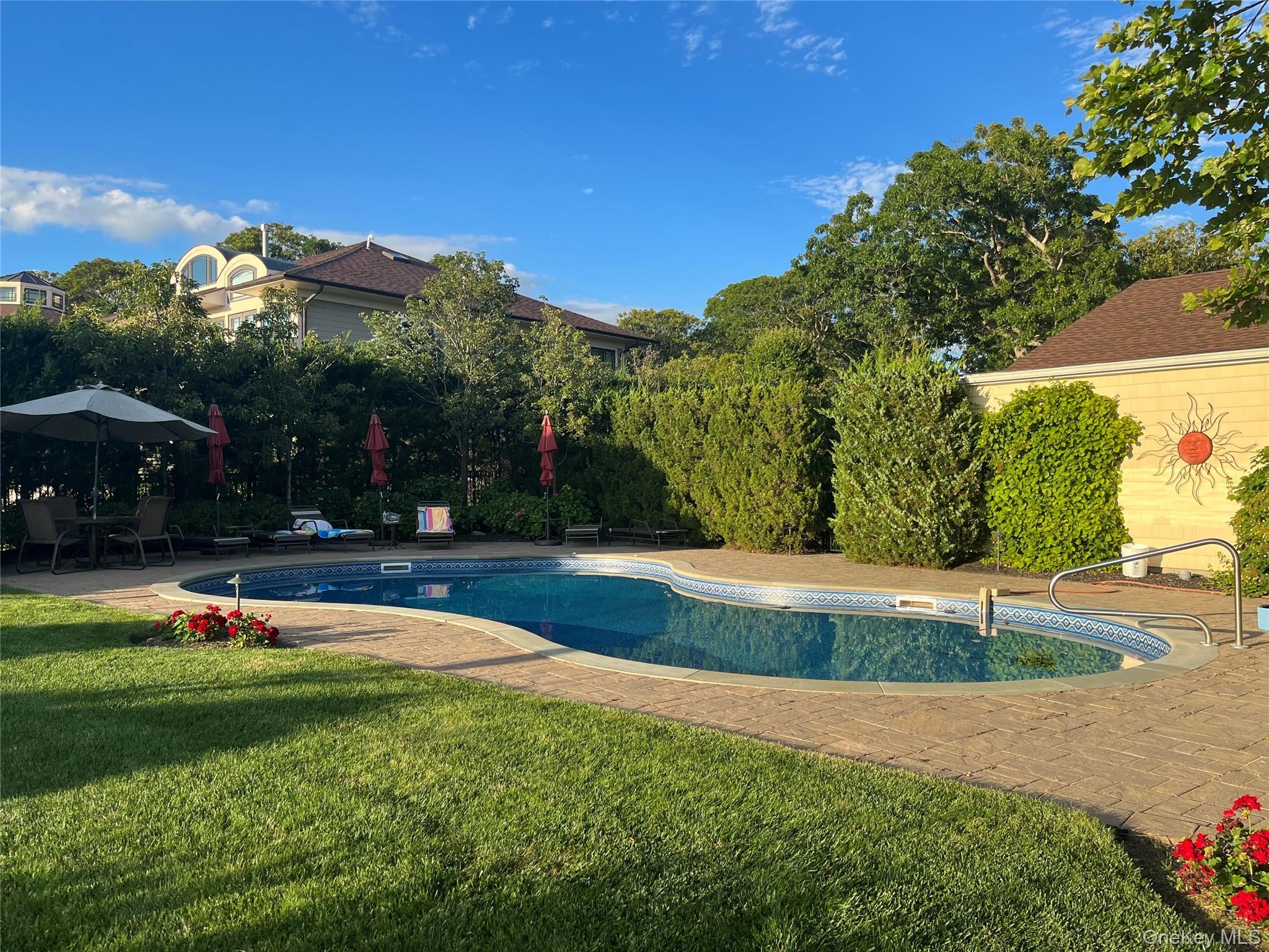 Single Family Oak Lane  Suffolk County, NY 11946, MLS-949149-47