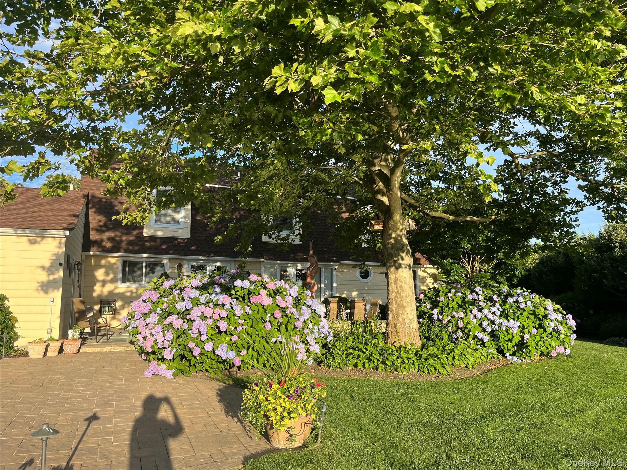 Single Family Oak Lane  Suffolk County, NY 11946, MLS-949149-48