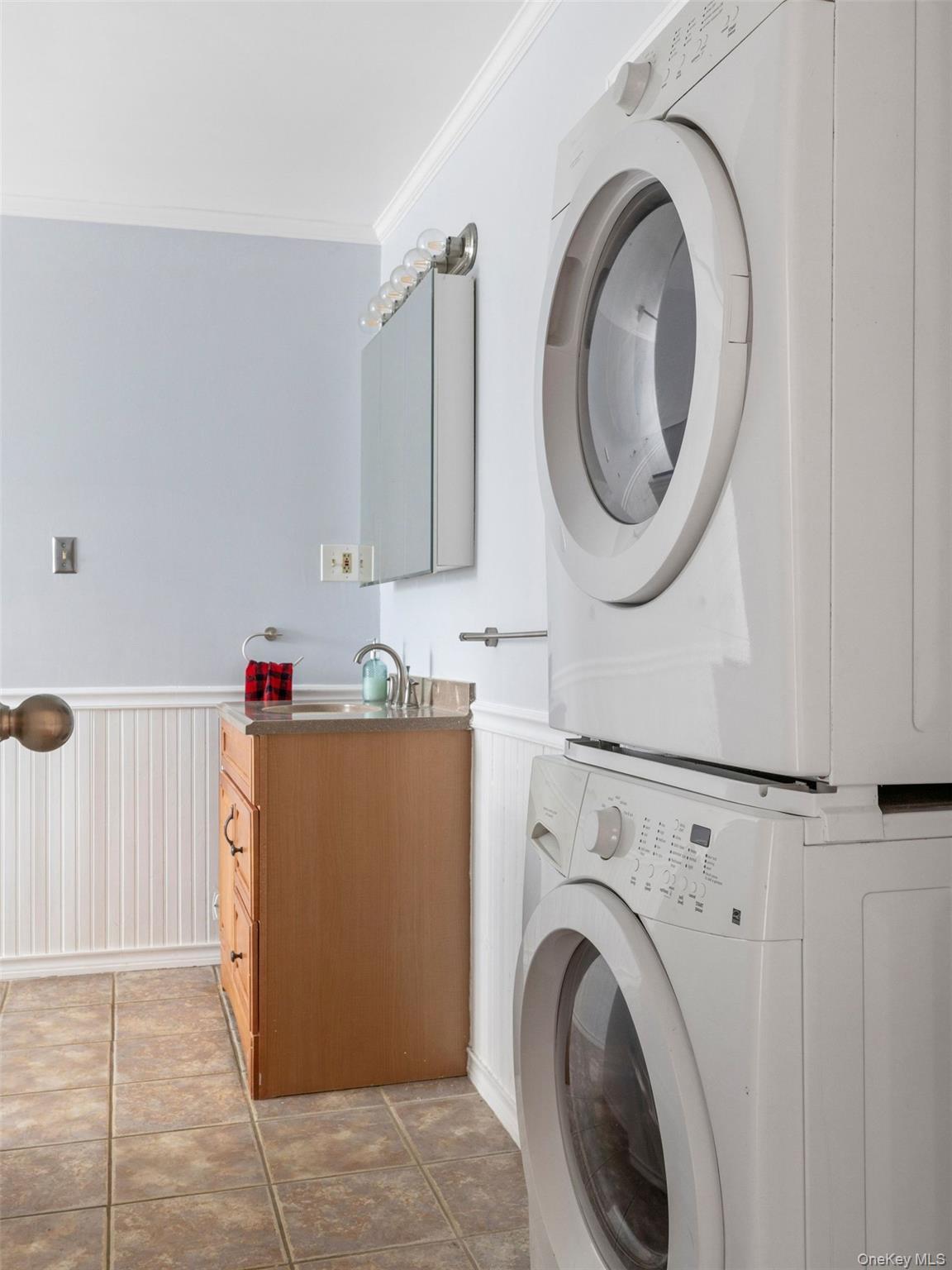 Single Family Brick Row  Greene County, NY 12015, MLS-949197-19