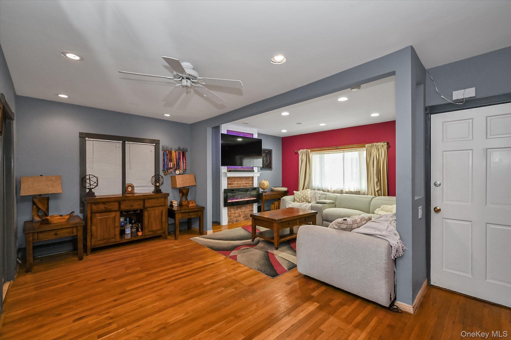 Single Family 59th  Queens, NY 11378, MLS-949235-4