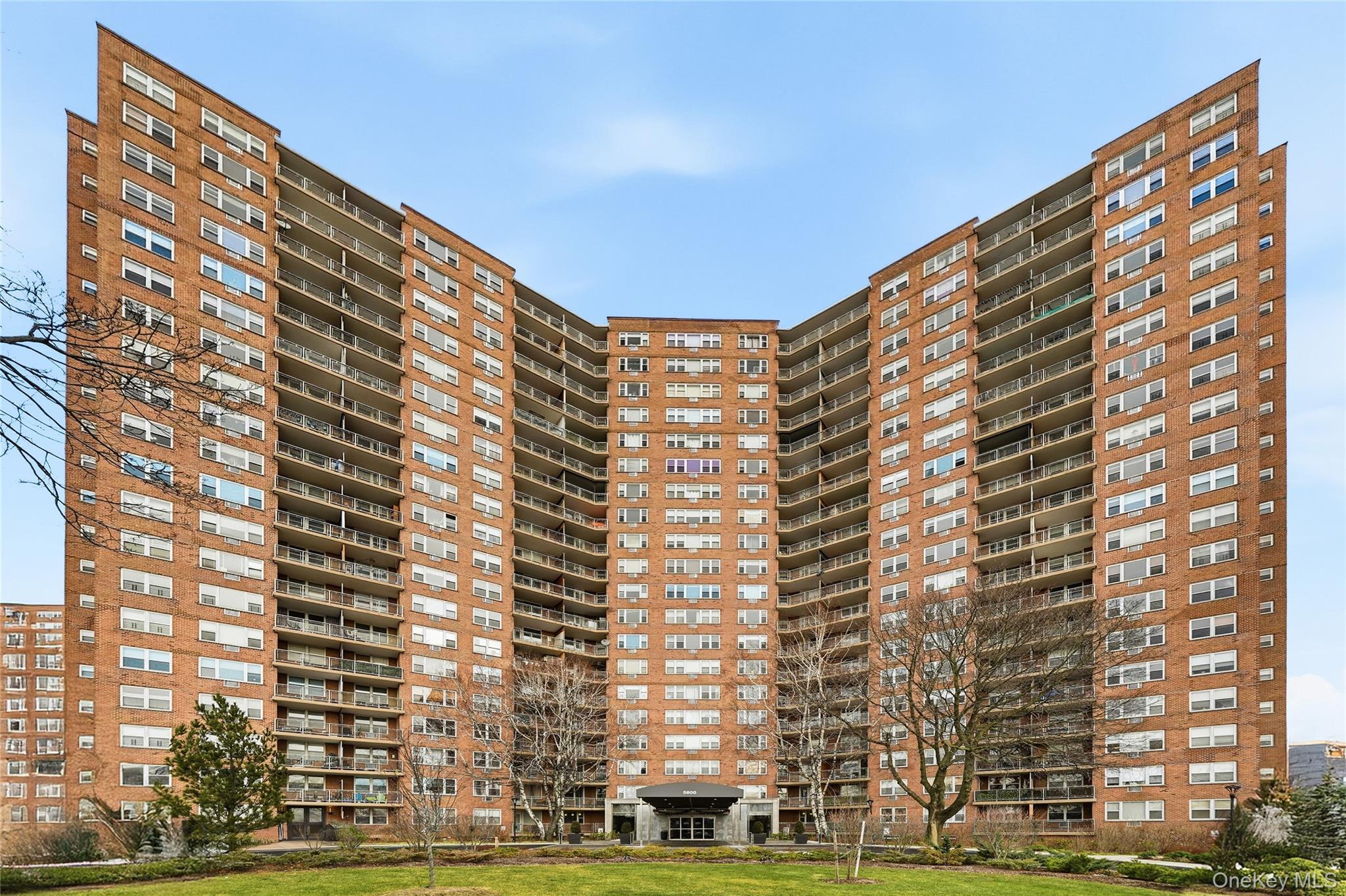 Coop Arlington  Bronx, NY 10471, MLS-949253-21