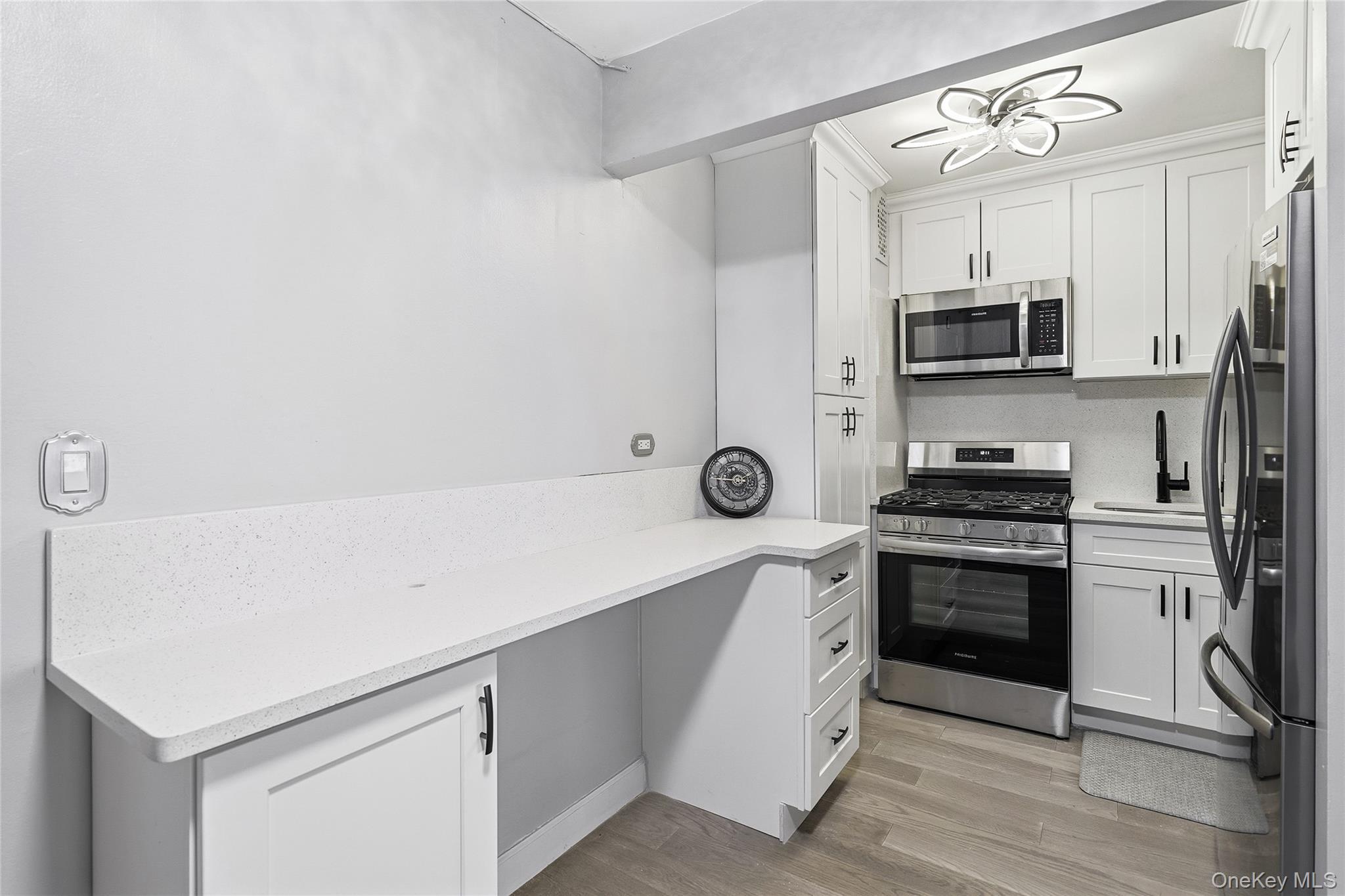 Coop Arlington  Bronx, NY 10471, MLS-949253-8