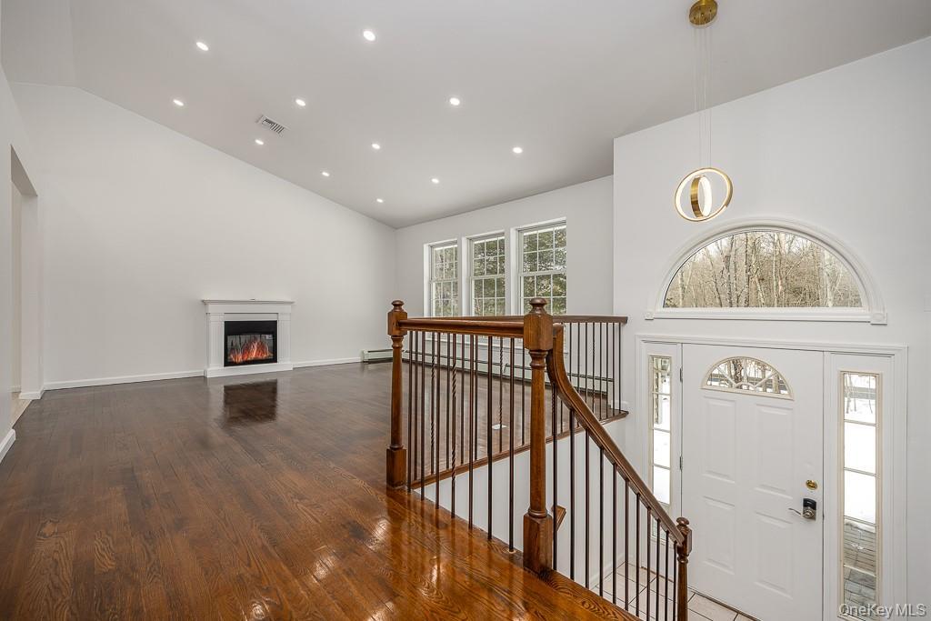 Single Family Twin Arch  Orange County, NY 12575, MLS-949259-6