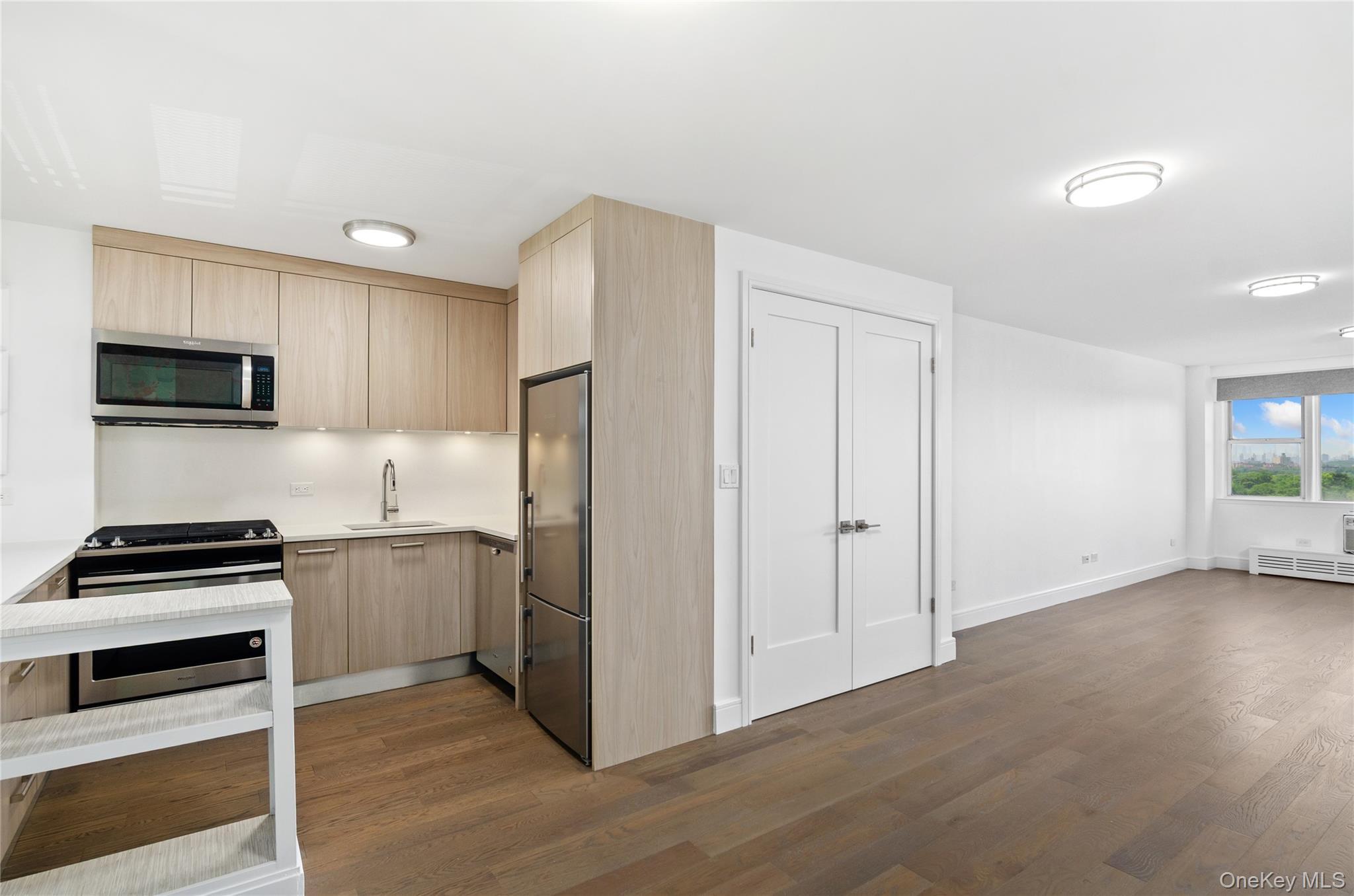 Coop Arlington  Bronx, NY 10471, MLS-949299-16