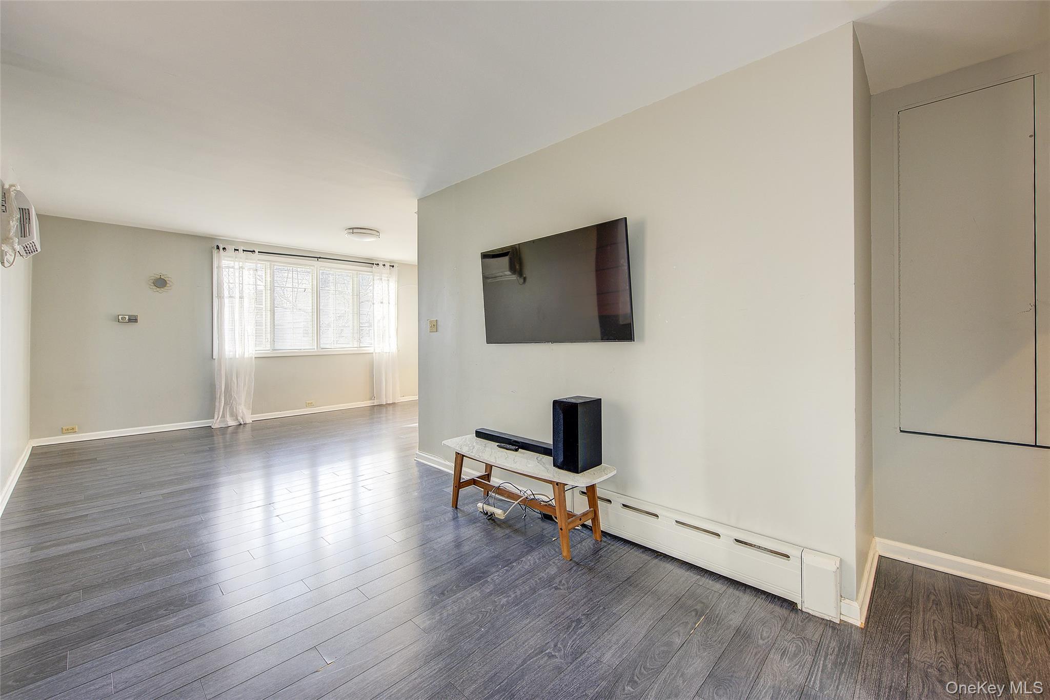 Single Family 74th Queens, NY 11379, MLS-949304-17