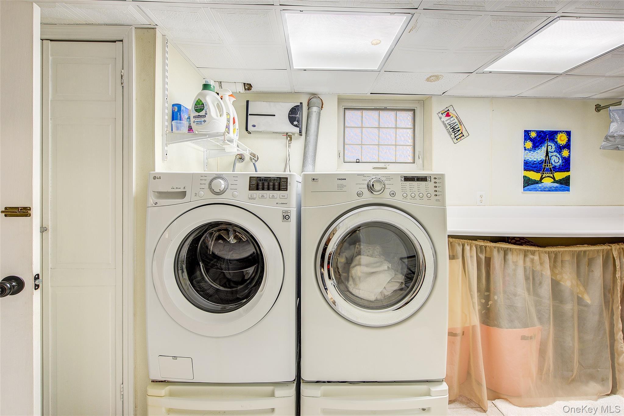 Single Family 74th Queens, NY 11379, MLS-949304-36