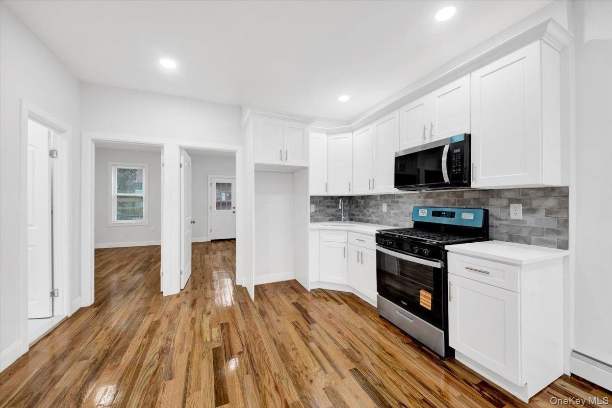 Single Family Randall Bronx, NY 10465, MLS-949331-12