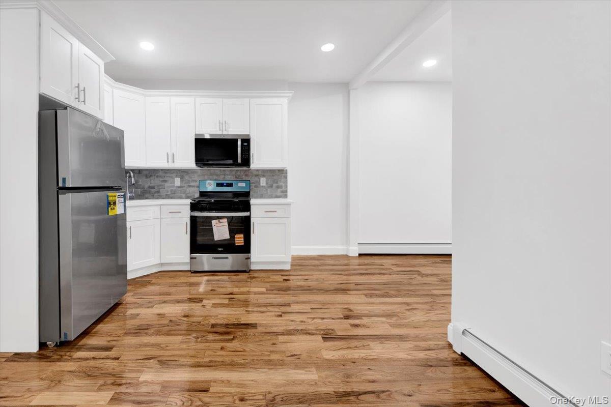 Single Family Randall Bronx, NY 10465, MLS-949331-23