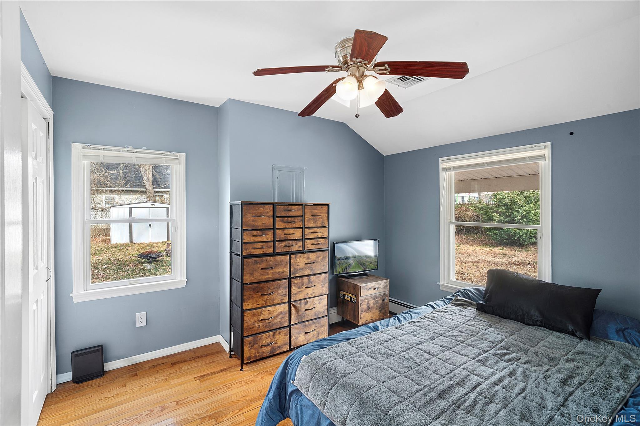 Single Family Locust Suffolk County, NY 11951, MLS-949364-7