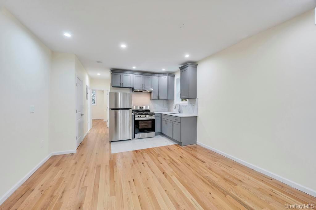 Single Family 208th  Queens, NY 11427, MLS-949365-10