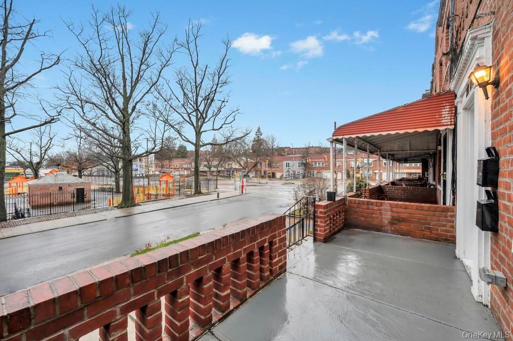 Single Family 208th  Queens, NY 11427, MLS-949365-11