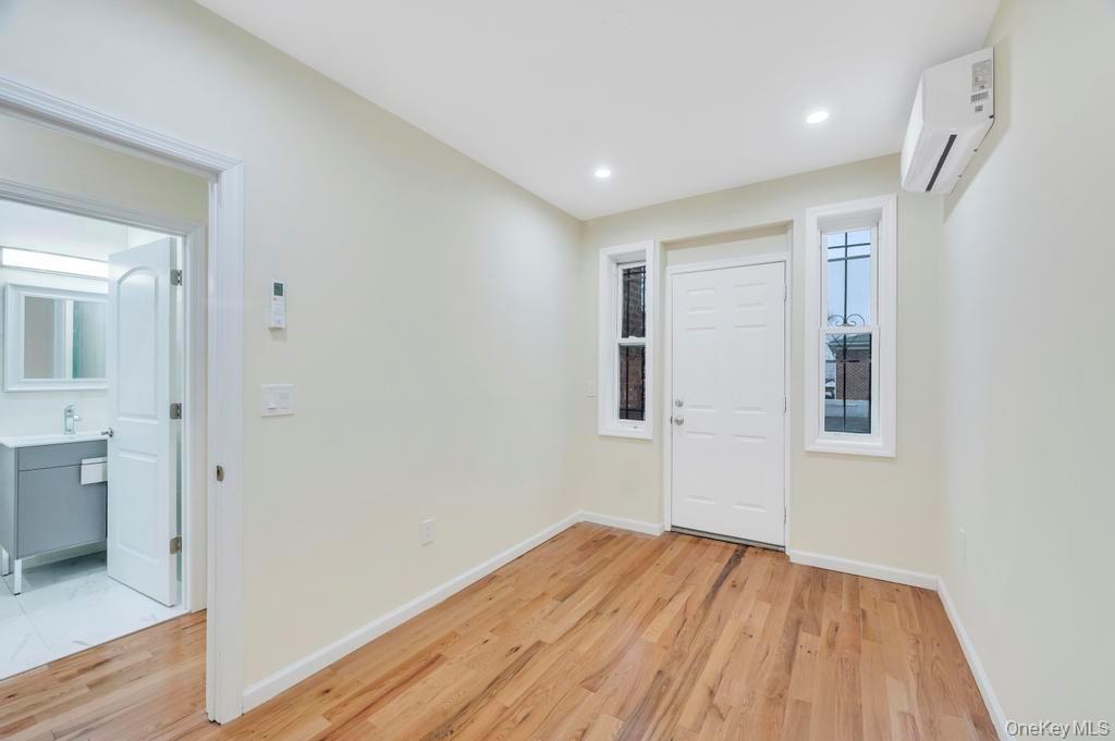 Single Family 208th  Queens, NY 11427, MLS-949365-12