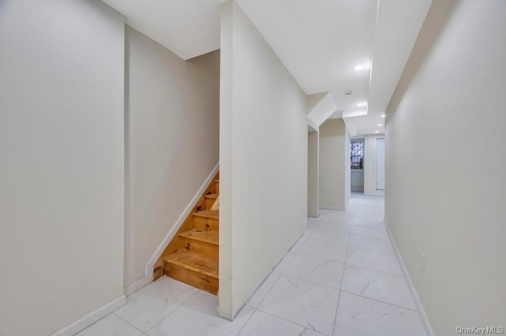 Single Family 208th  Queens, NY 11427, MLS-949365-18