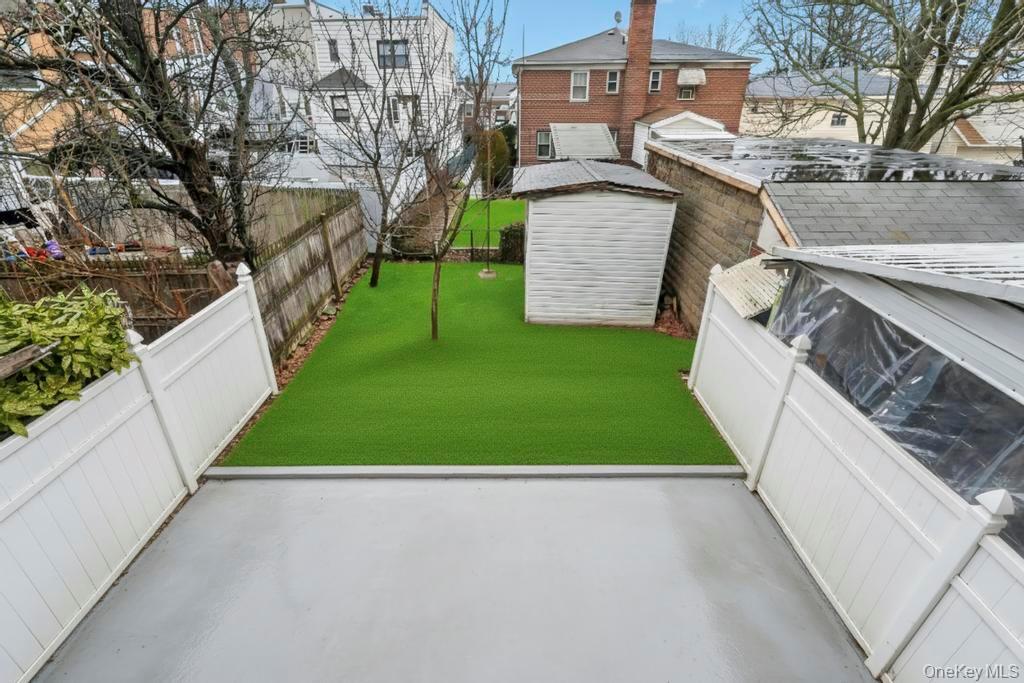 Single Family 208th  Queens, NY 11427, MLS-949365-29