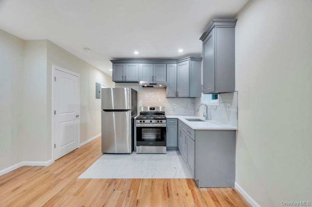 Single Family 208th  Queens, NY 11427, MLS-949365-8