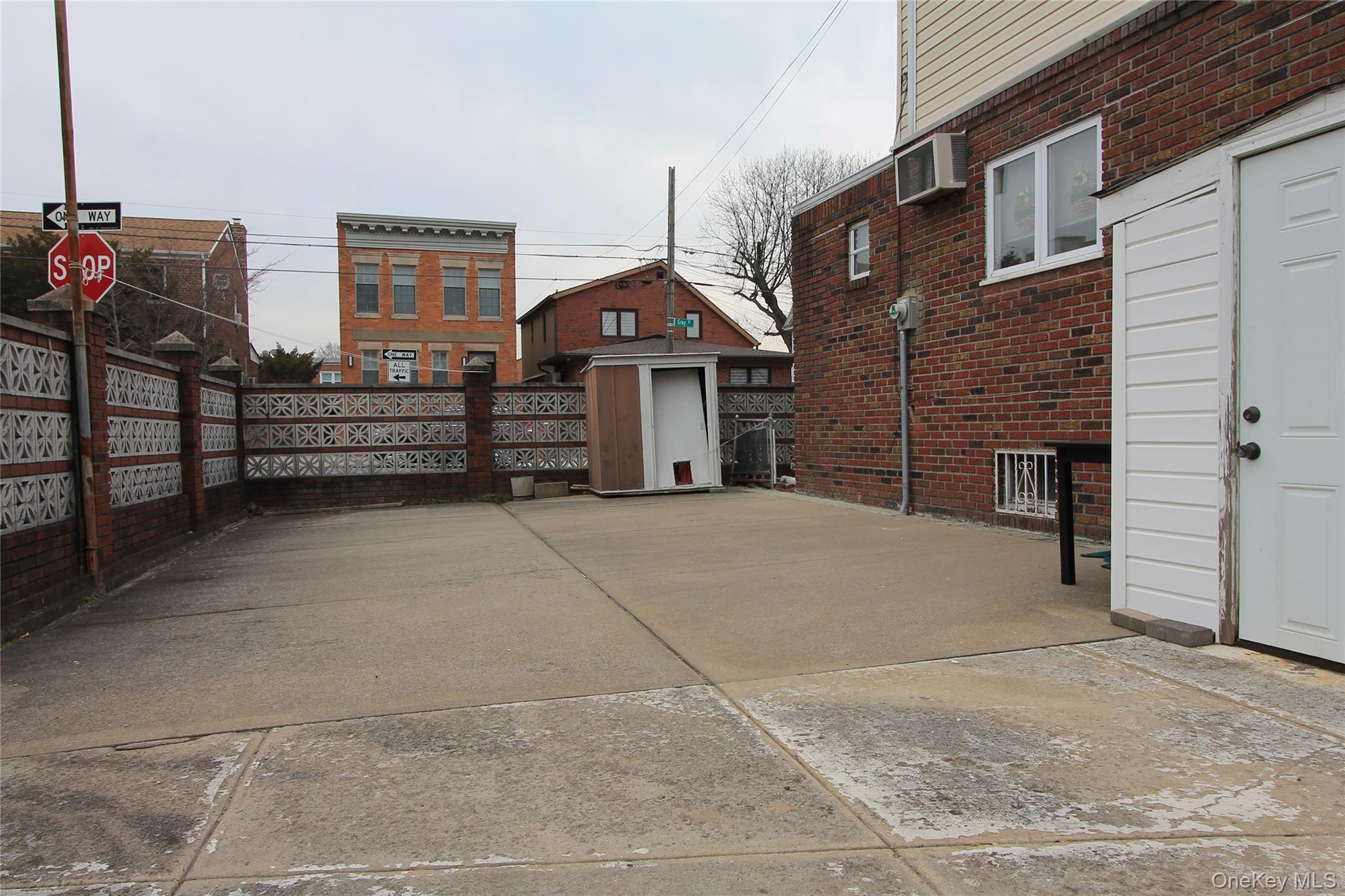 Single Family Gray  Queens, NY 11379, MLS-949399-17