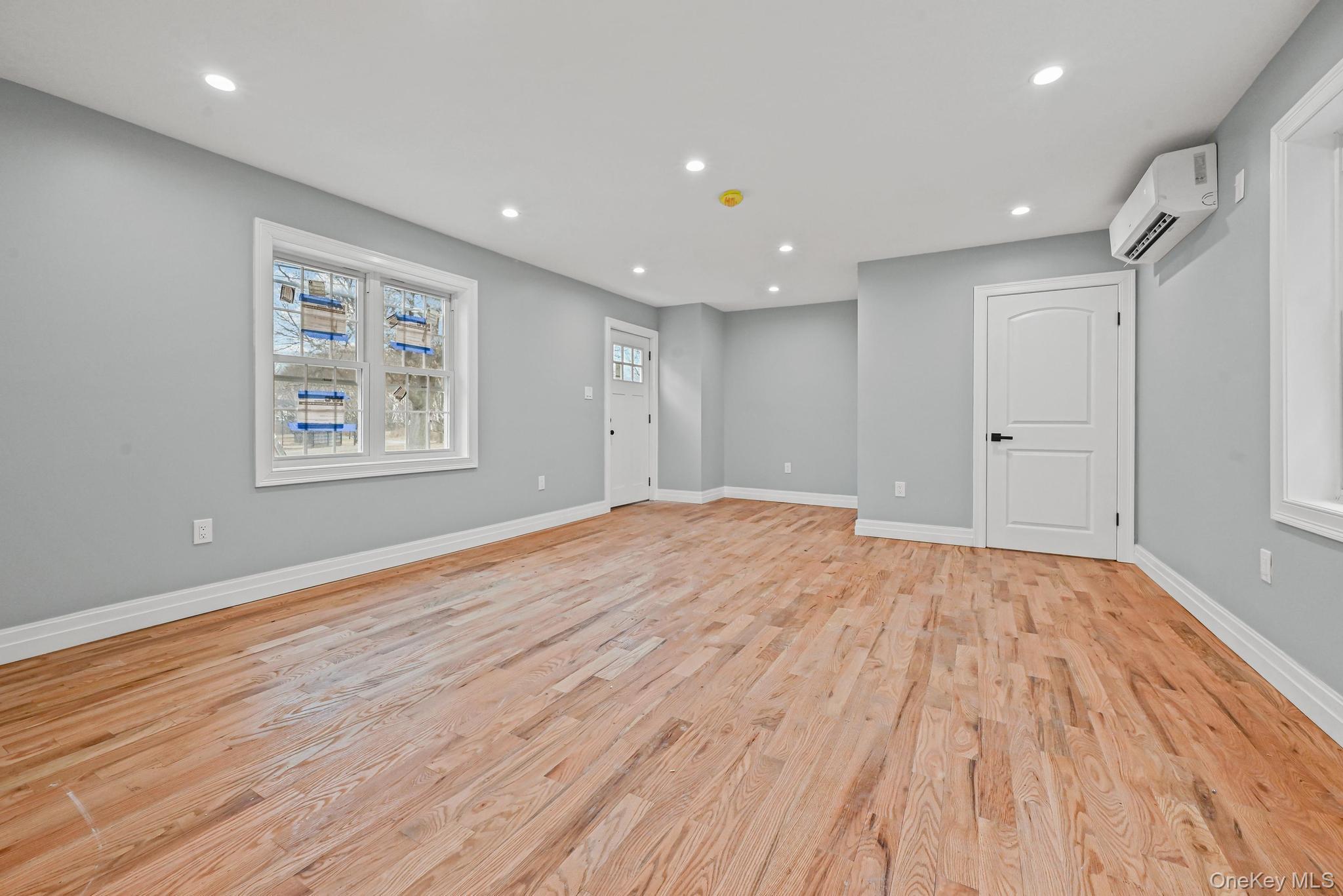 Single Family Lakeview  Queens, NY 11434, MLS-949412-10