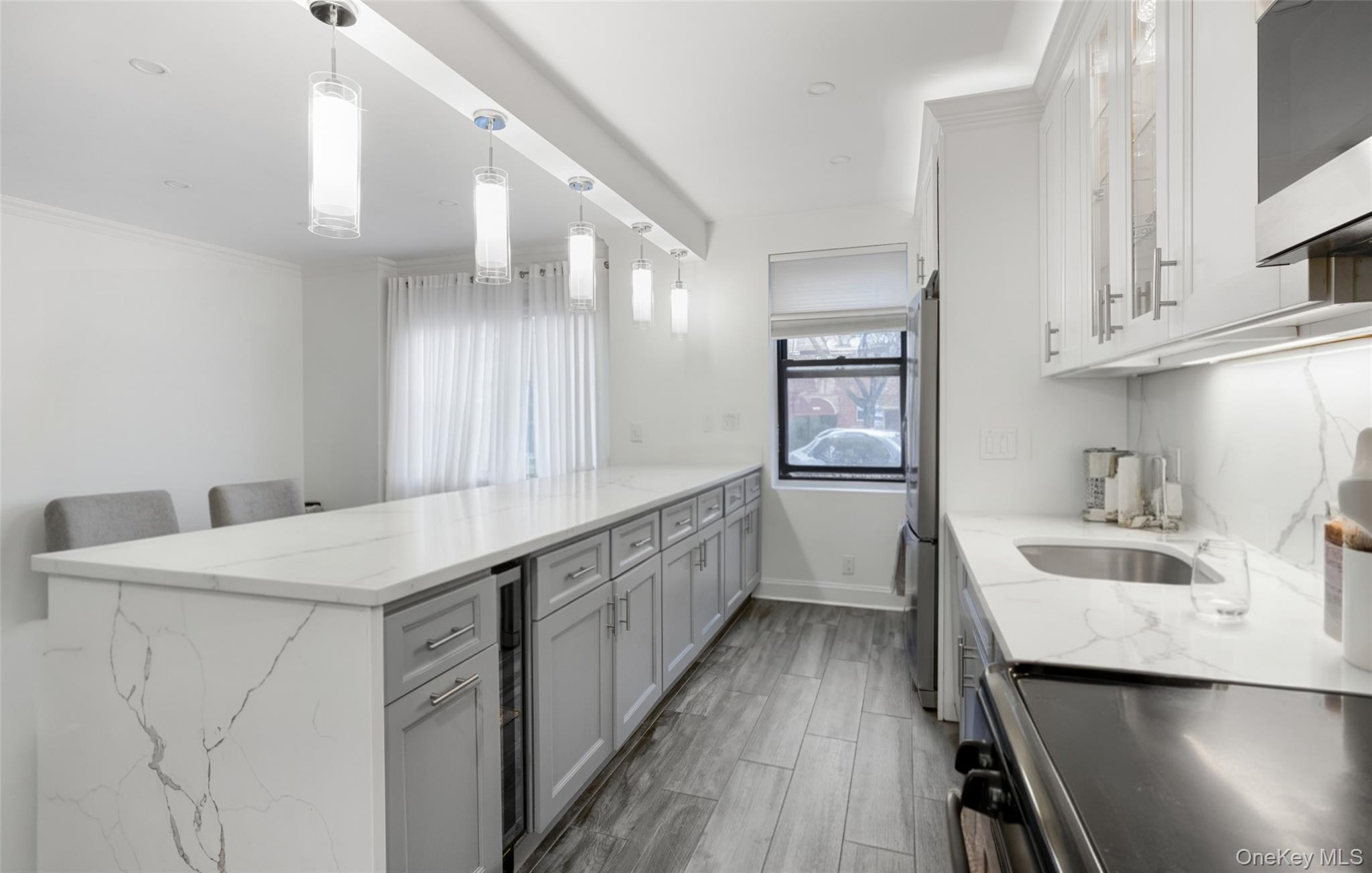 Condo 80th Queens, NY 11370, MLS-949413-2