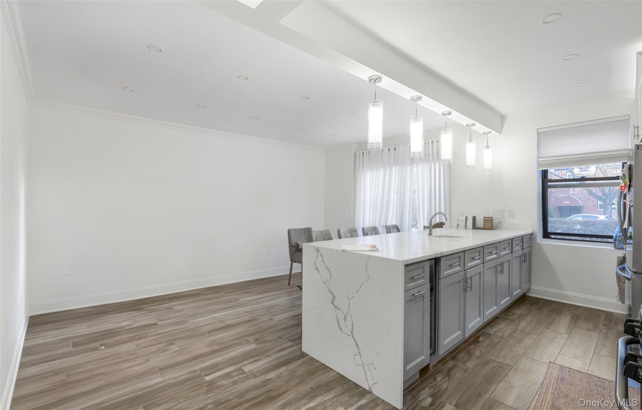 Condo 80th Queens, NY 11370, MLS-949413-9