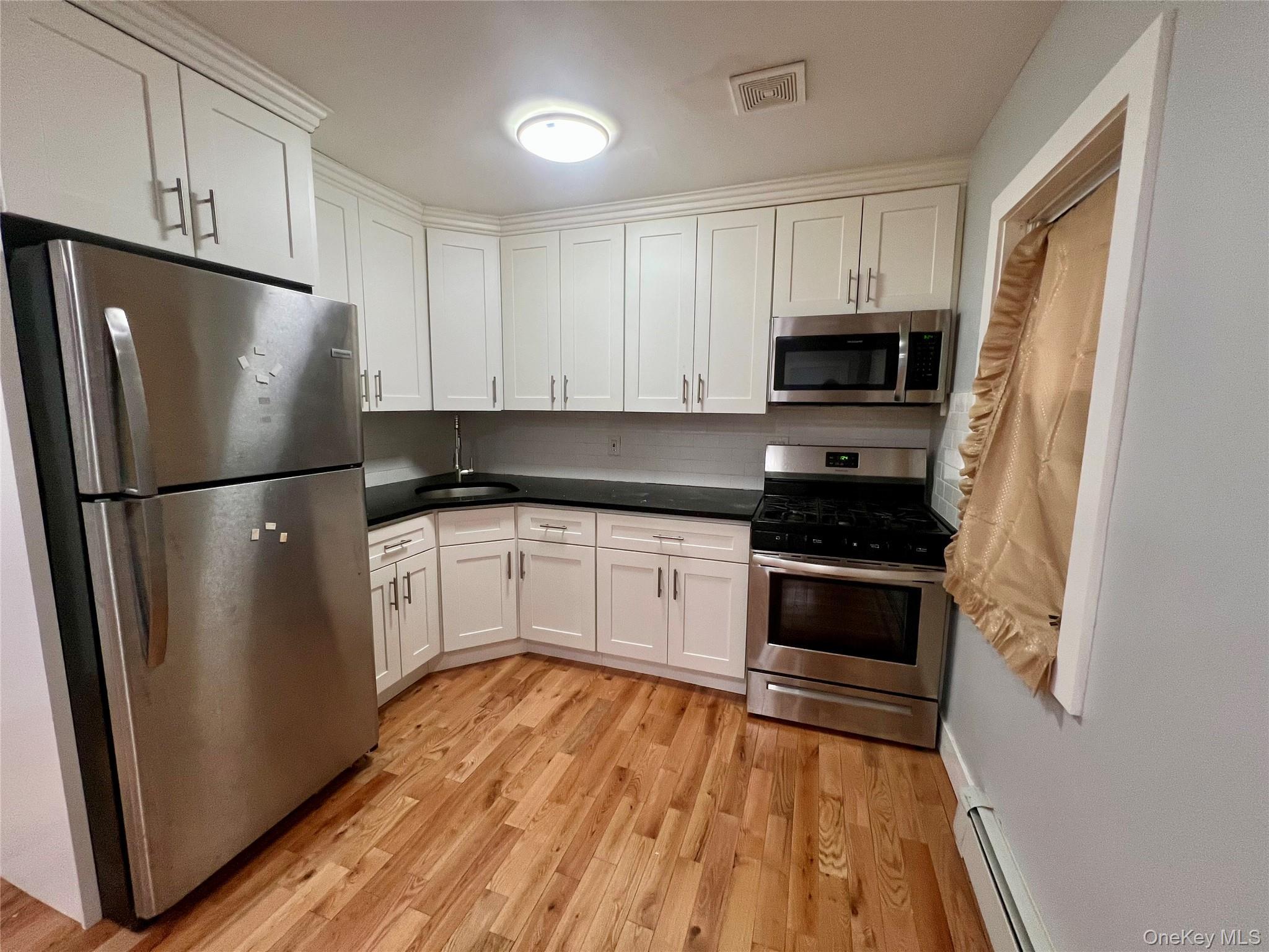 Apartment Beach 88th  Queens, NY 11693, MLS-949415-3