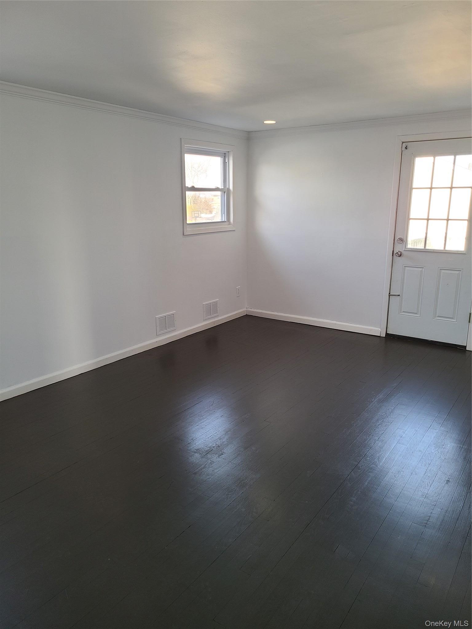 Single Family Ann  Nassau County, NY 11520, MLS-949460-16