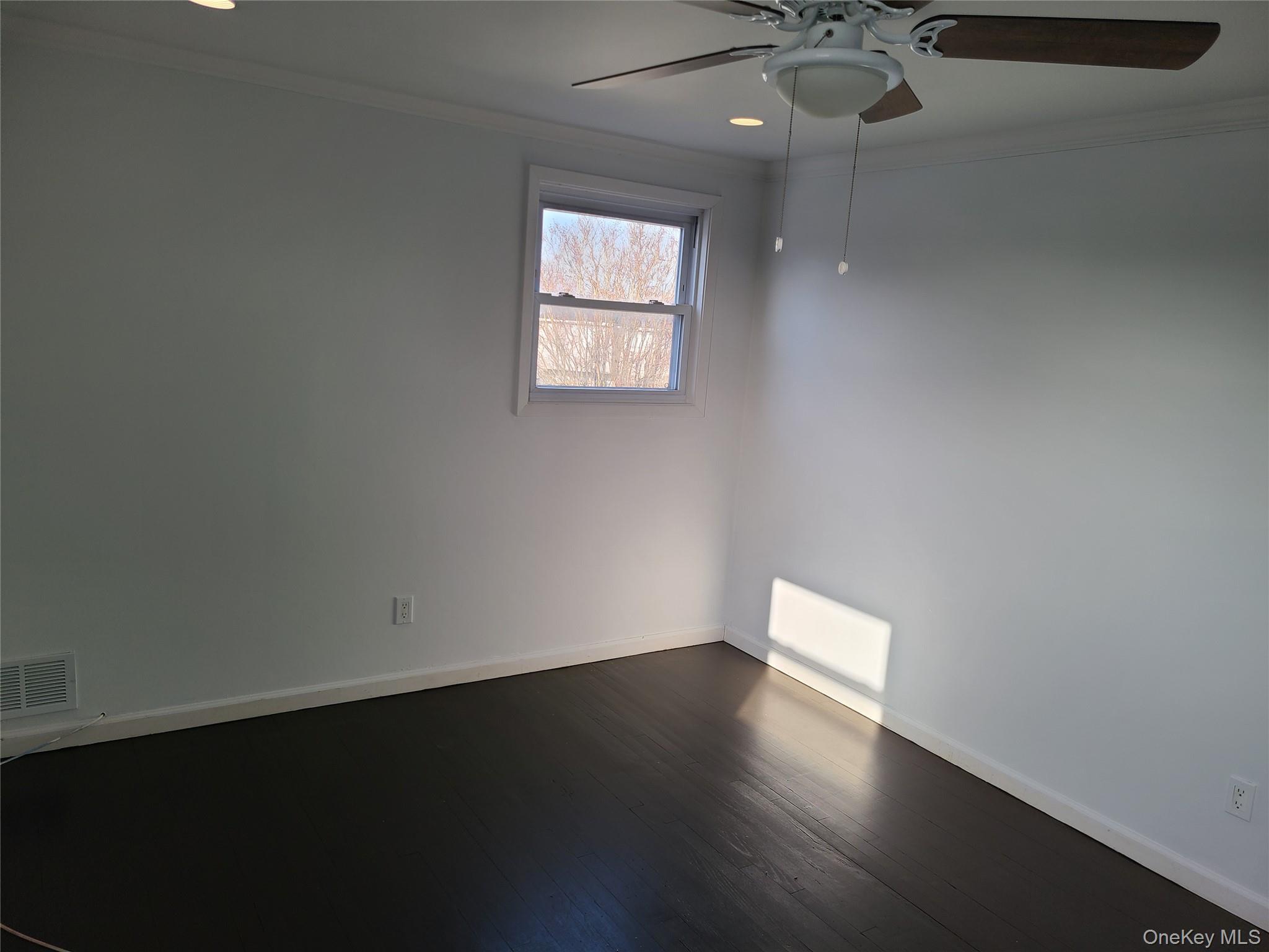 Single Family Ann  Nassau County, NY 11520, MLS-949460-18