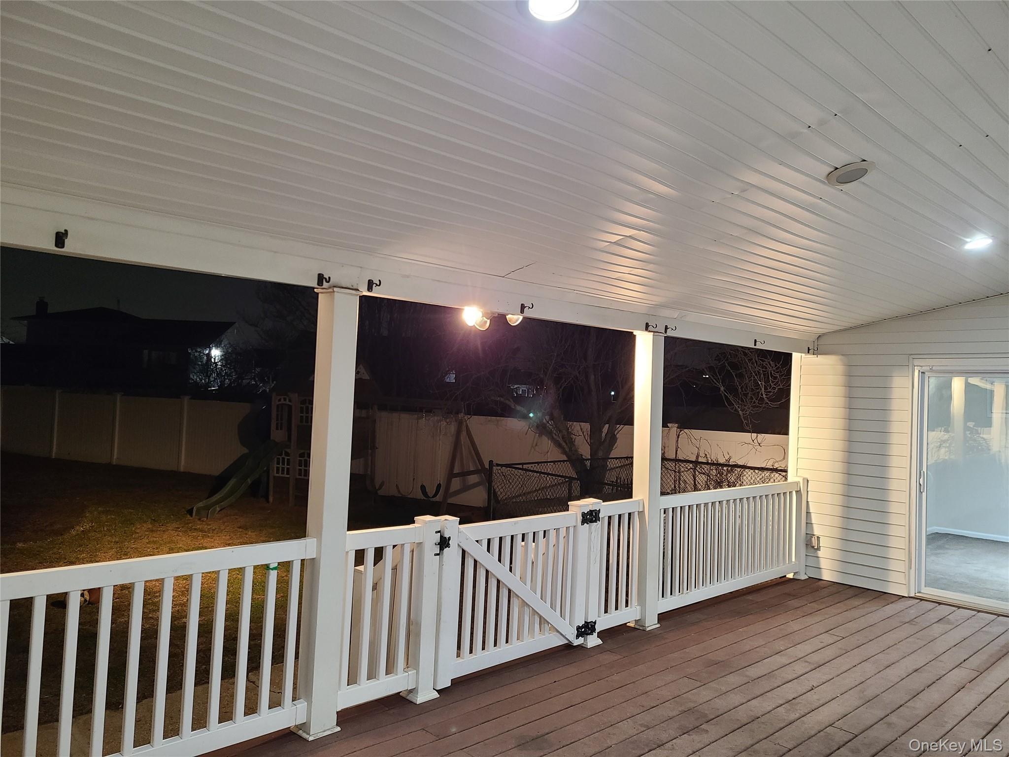 Single Family Ann  Nassau County, NY 11520, MLS-949460-28