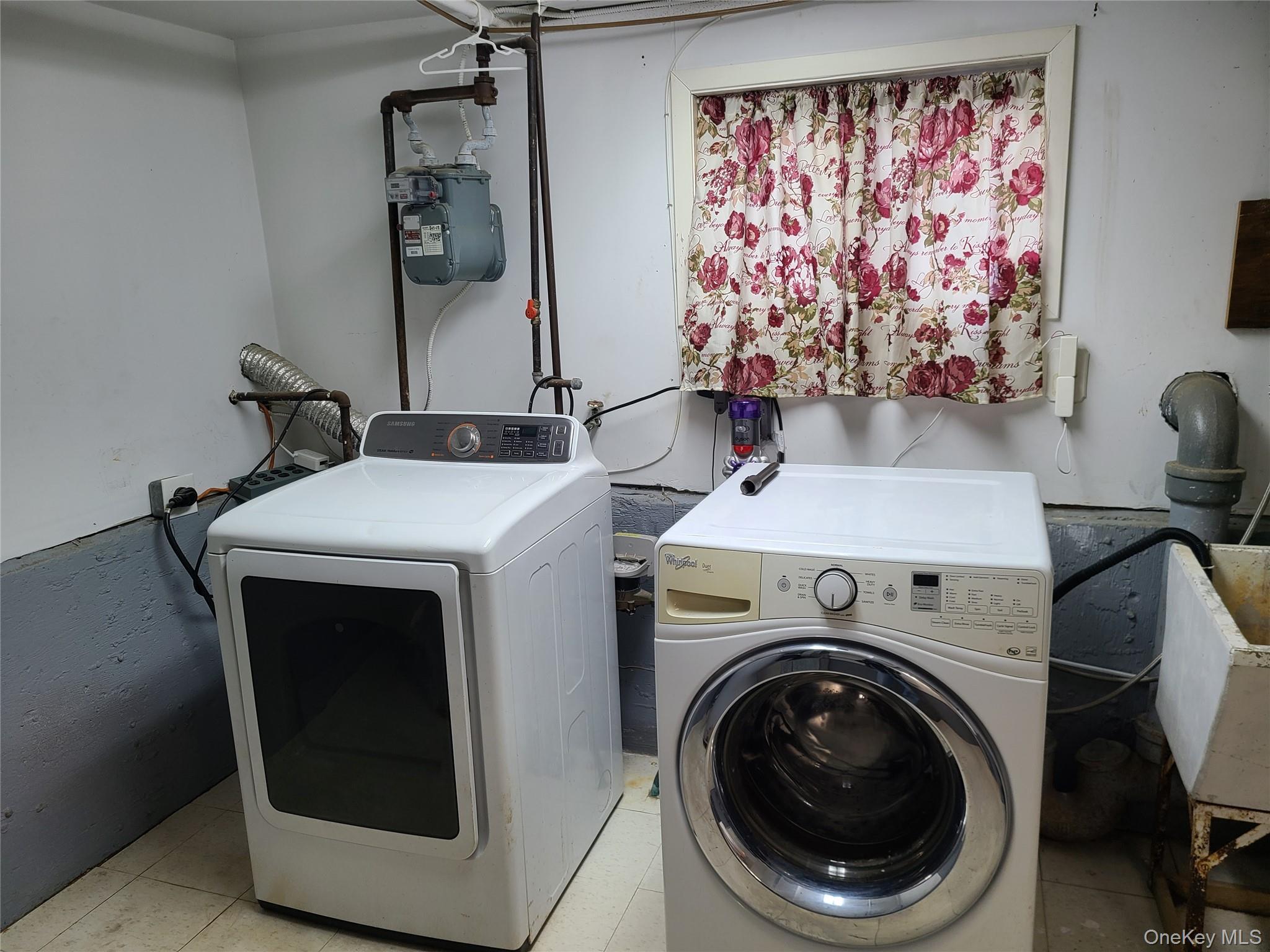 Single Family Ann  Nassau County, NY 11520, MLS-949460-29