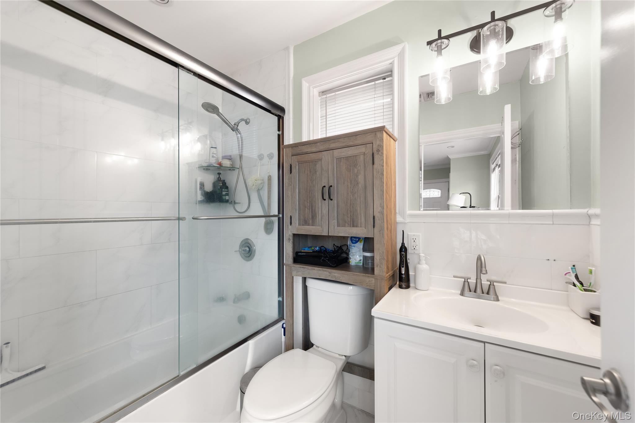 Single Family Washington  Nassau County, NY 11510, MLS-949526-3