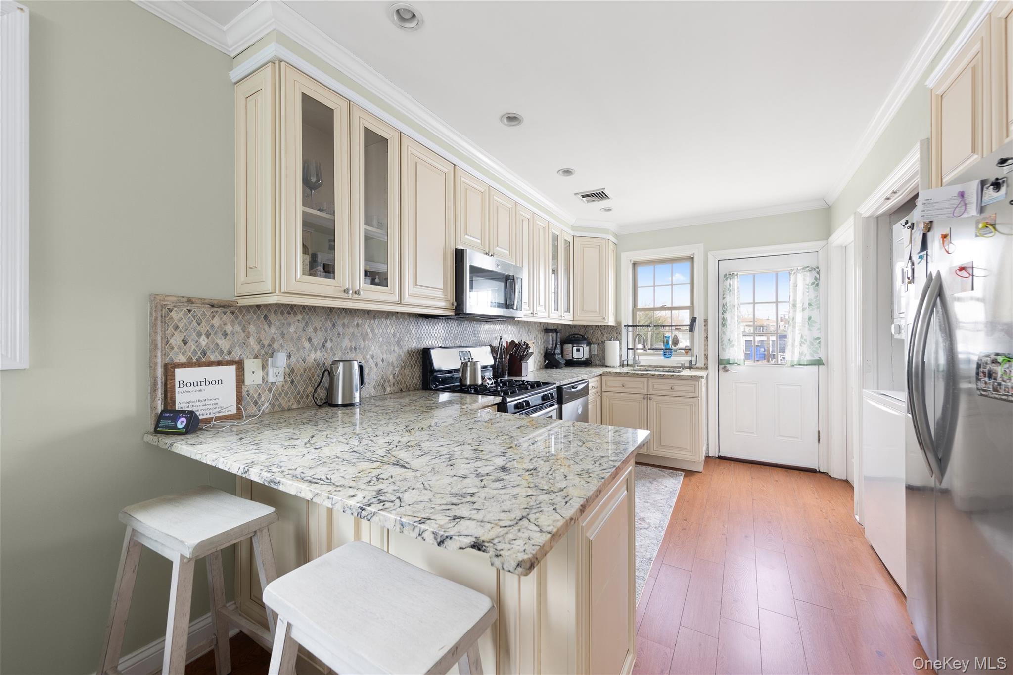 Single Family Washington  Nassau County, NY 11510, MLS-949526-4