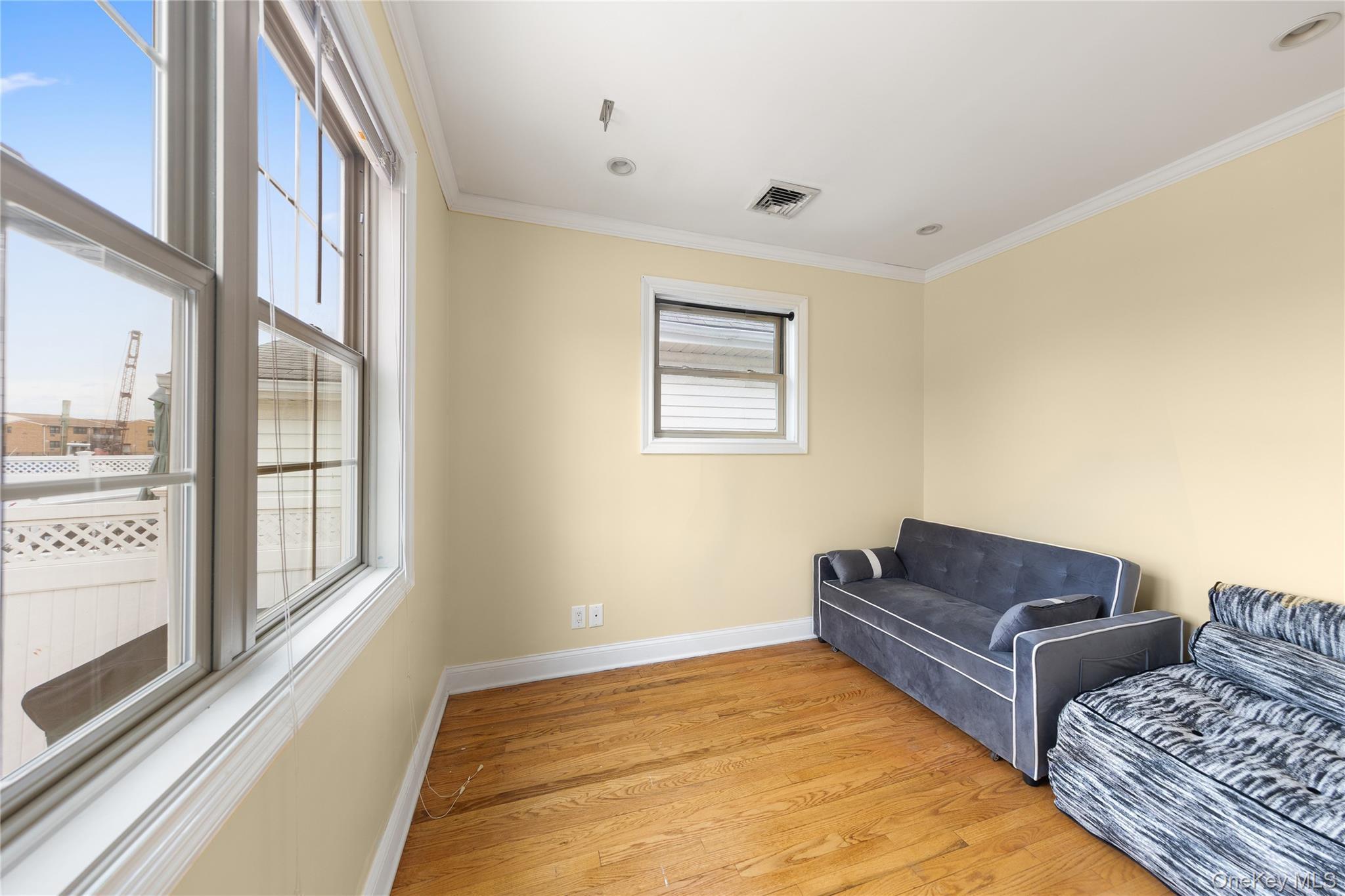 Single Family Washington  Nassau County, NY 11510, MLS-949526-6