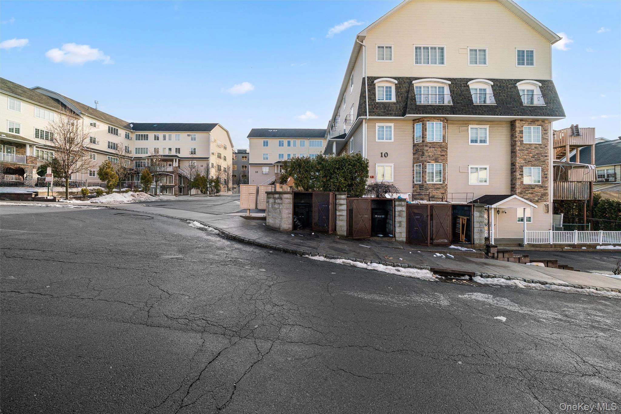 Condo Lemberg  Orange County, NY 10950, MLS-949540-37