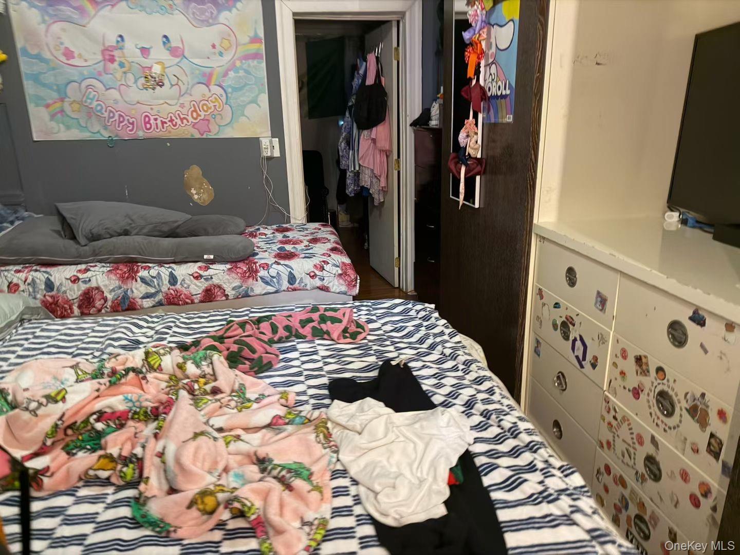 Single Family 42nd  Queens, NY 11368, MLS-949556-10