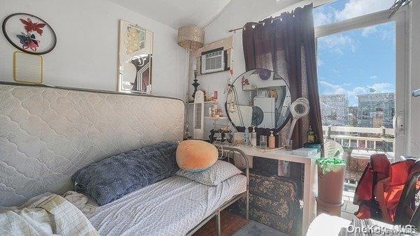 Single Family 42nd Avenue Queens, NY 11368, MLS-949575-2