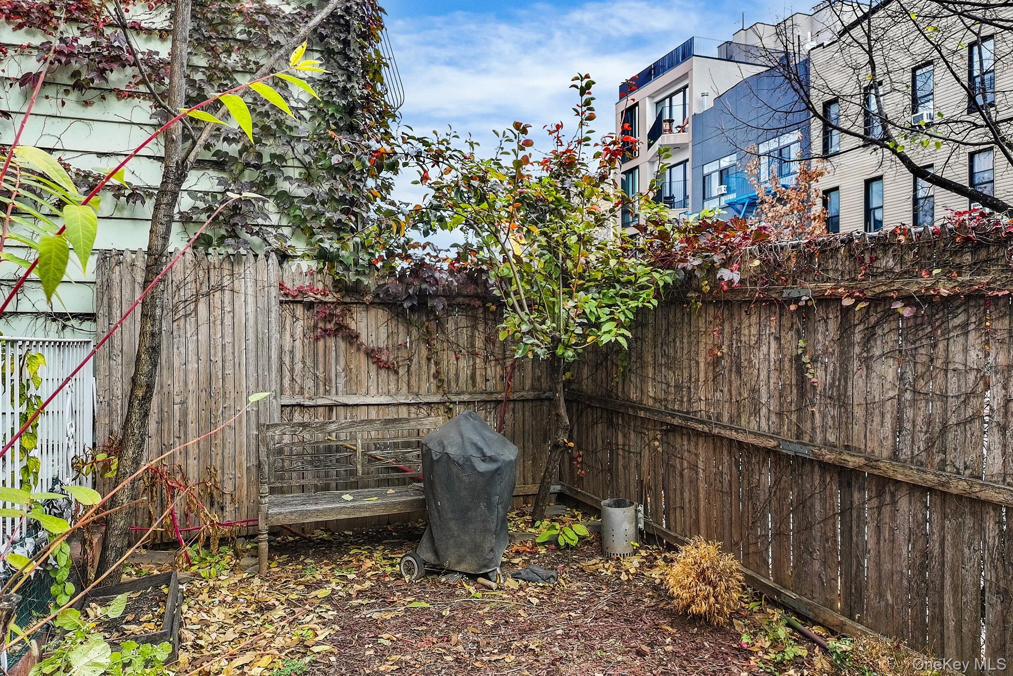 Single Family Evergreen  Brooklyn, NY 11207, MLS-949583-25