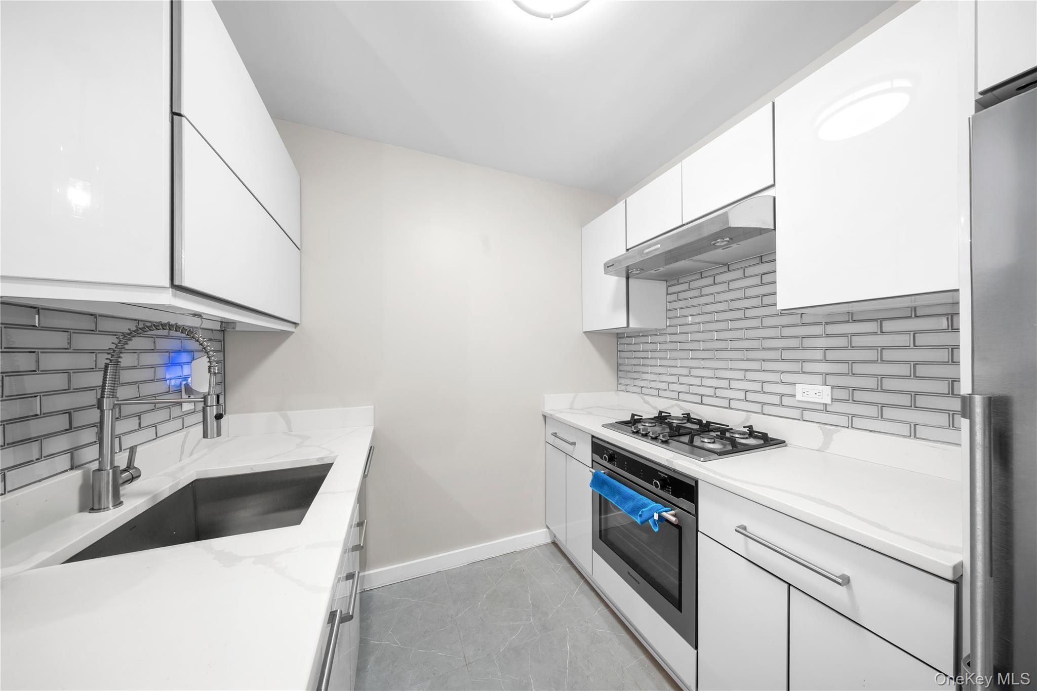 Coop 48th Queens, NY 11109, MLS-949650-13