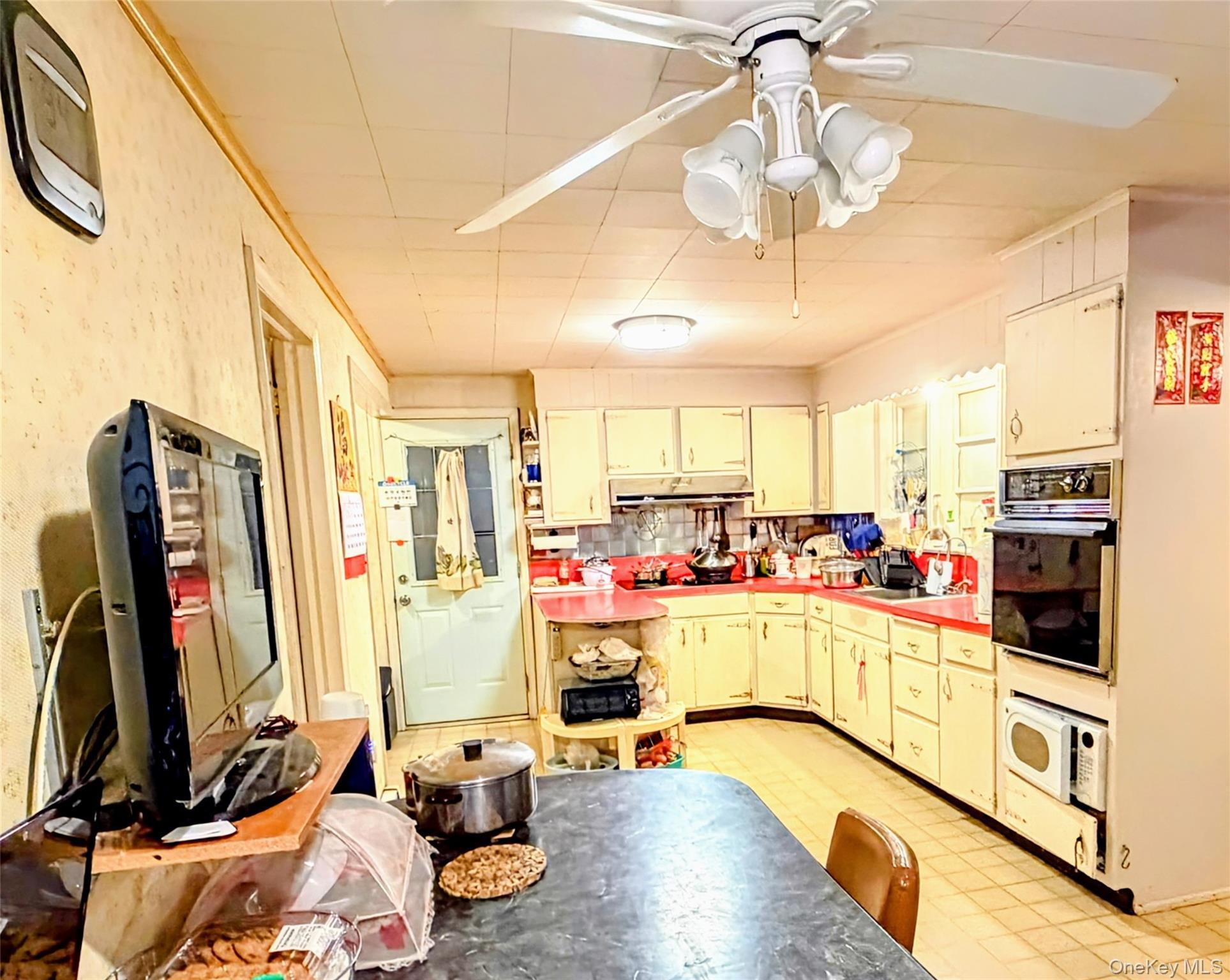 Single Family East Bruns Out Of Area, NY 08816, MLS-949658-7