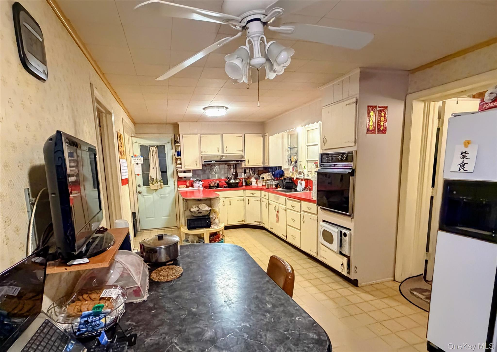 Single Family East Bruns Out Of Area, NY 08816, MLS-949658-8