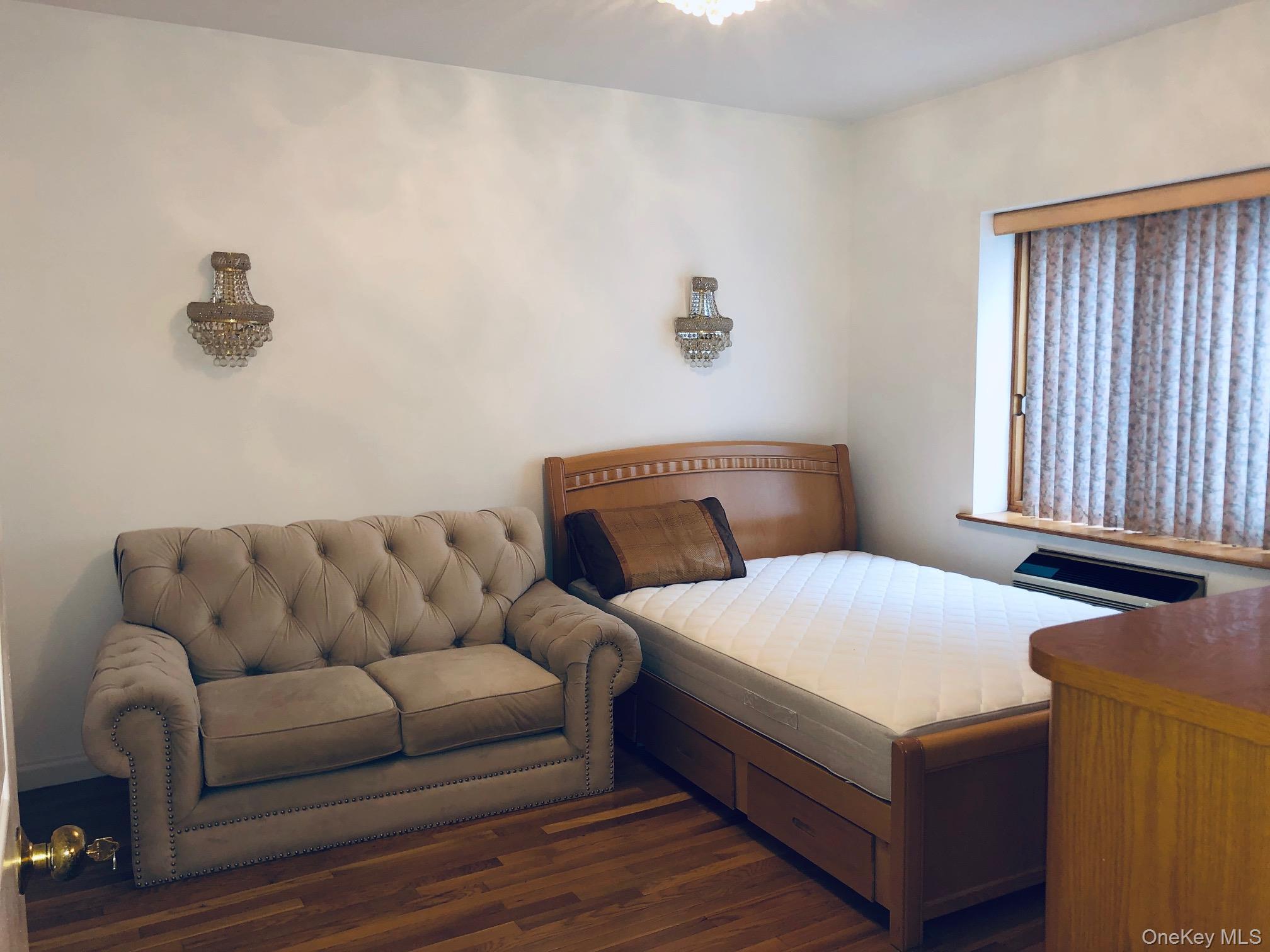 Condo Colden  Queens, NY 11355, MLS-949675-2