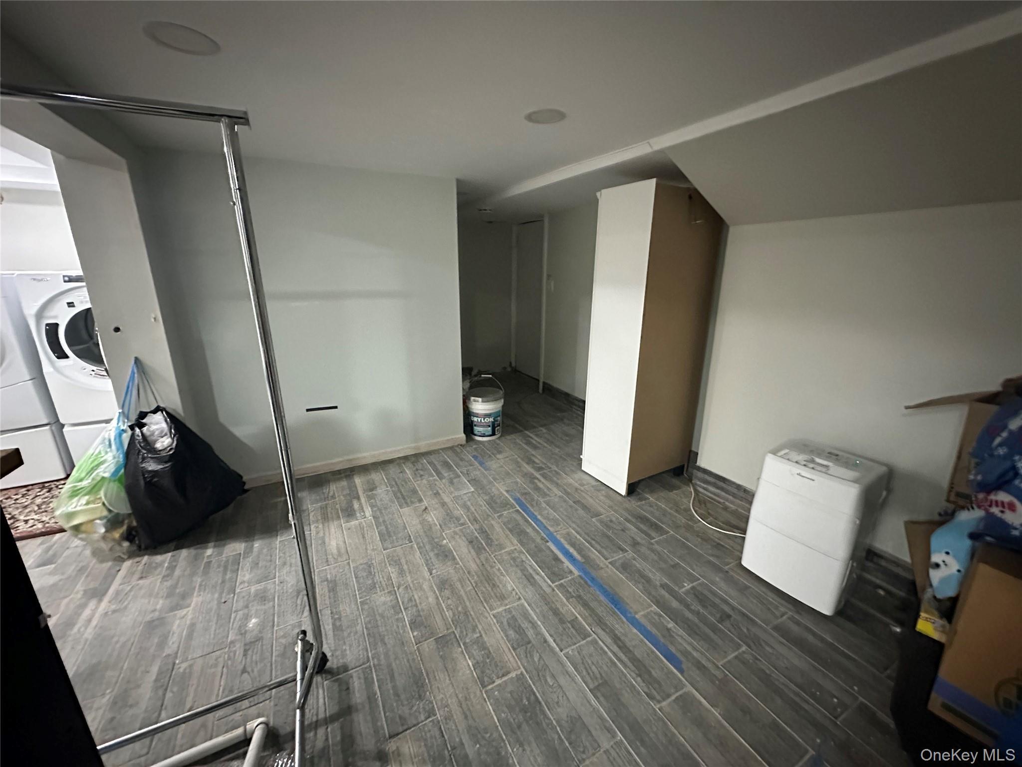 Single Family 19th  Suffolk County, NY 11746, MLS-949684-10