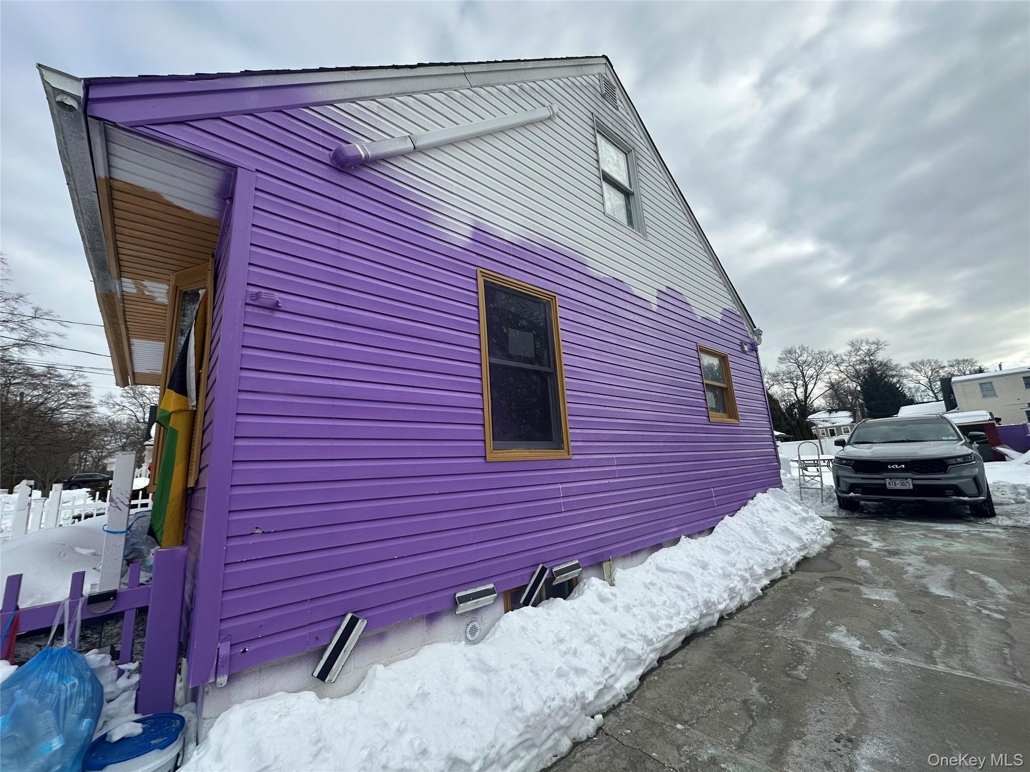 Single Family 19th  Suffolk County, NY 11746, MLS-949684-11