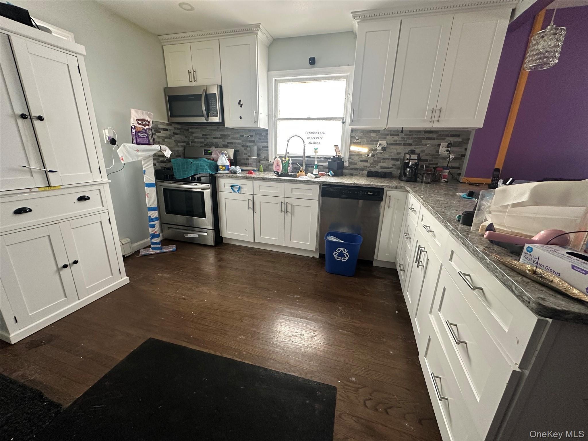 Single Family 19th  Suffolk County, NY 11746, MLS-949684-3