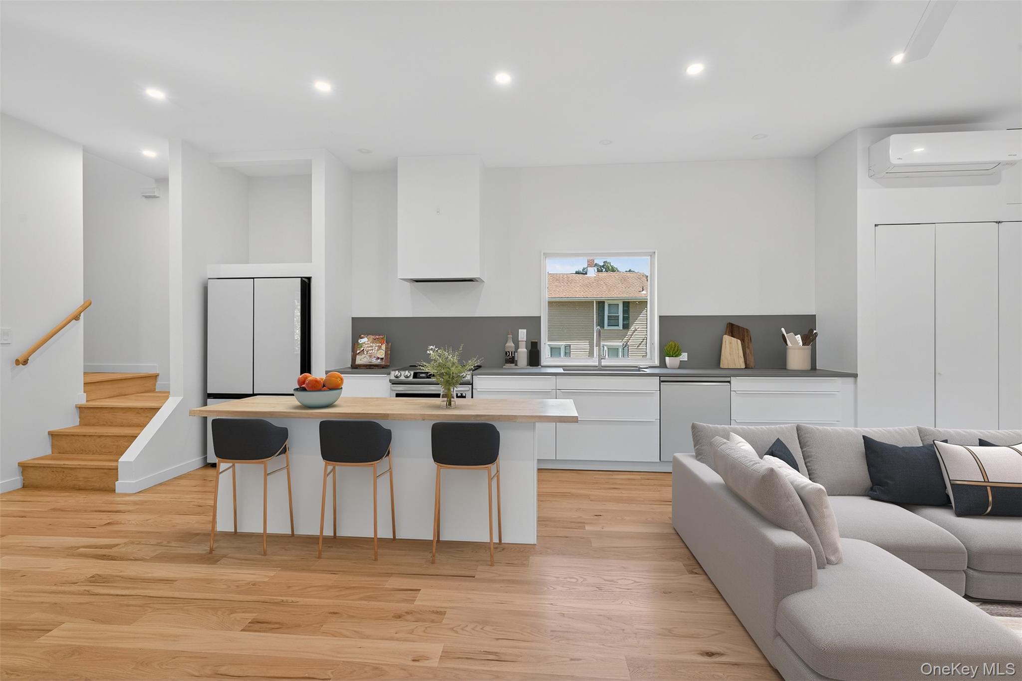 Single Family Glenwood  Dutchess County, NY 12603, MLS-949698-10