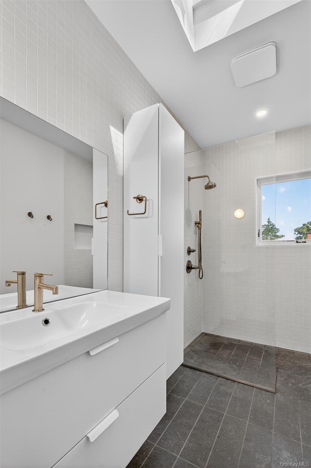 Single Family Glenwood  Dutchess County, NY 12603, MLS-949698-18