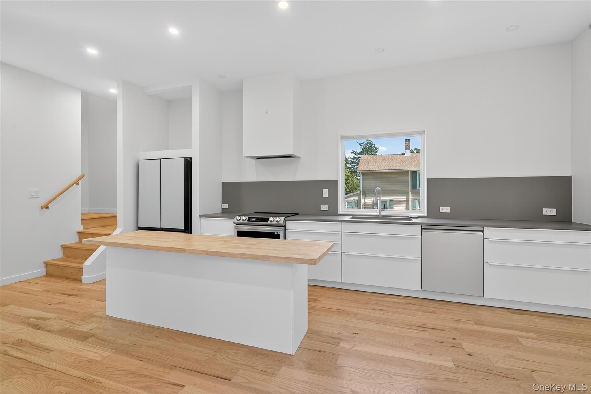 Single Family Glenwood  Dutchess County, NY 12603, MLS-949698-29