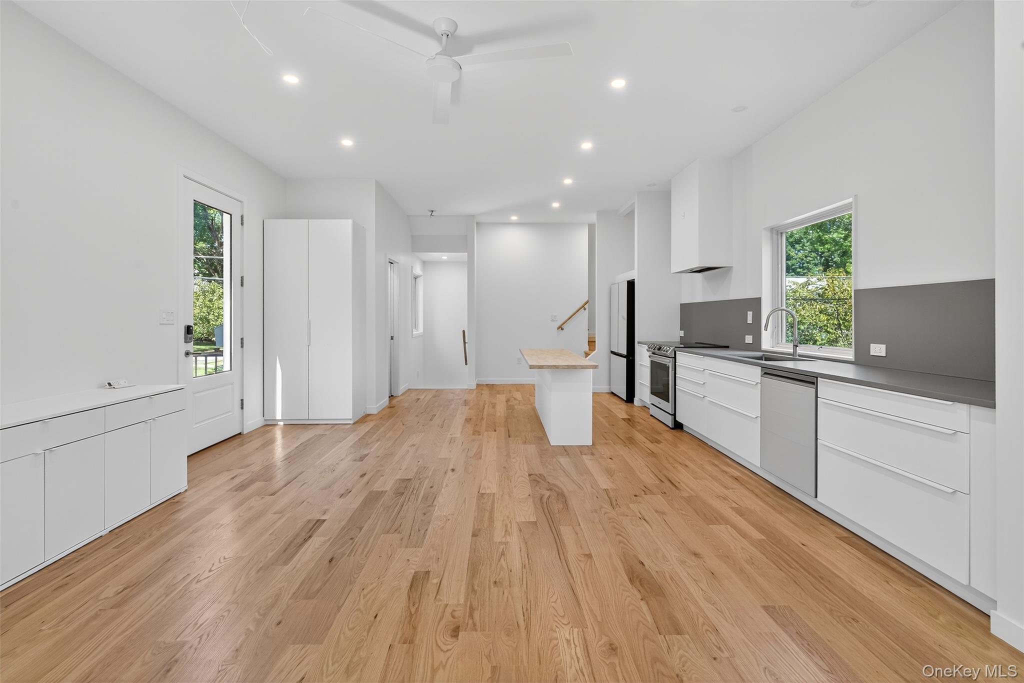 Single Family Glenwood  Dutchess County, NY 12603, MLS-949698-30