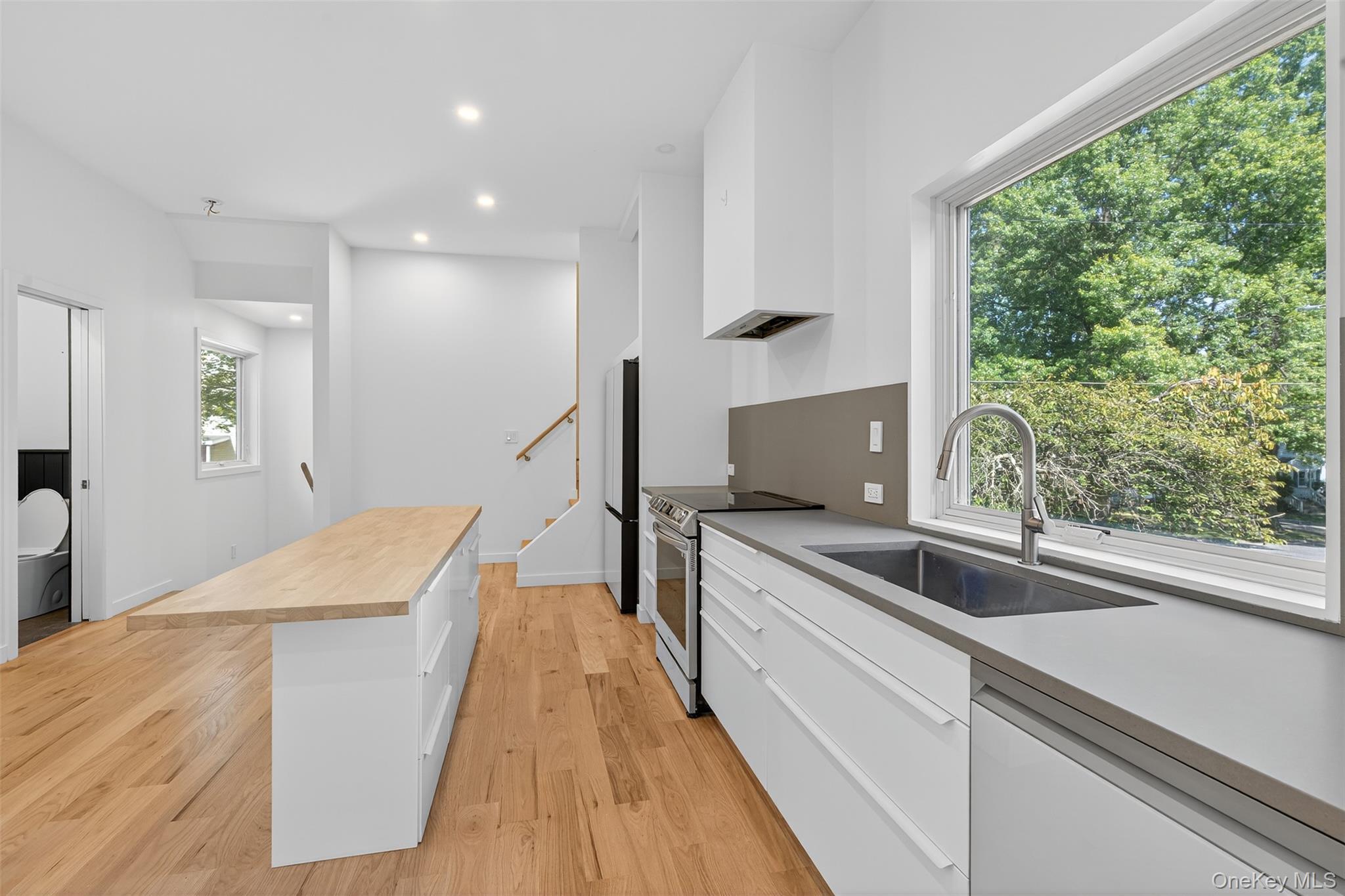 Single Family Glenwood  Dutchess County, NY 12603, MLS-949698-32