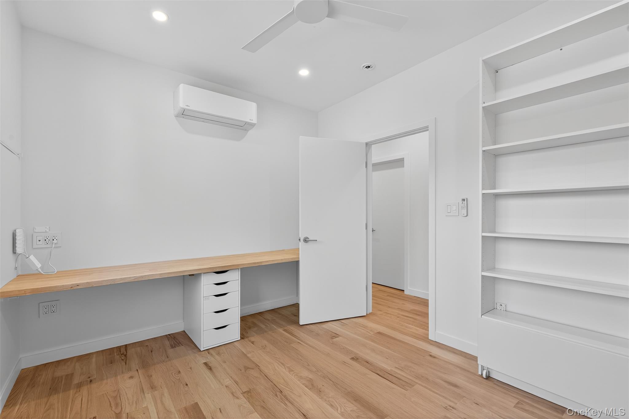 Single Family Glenwood  Dutchess County, NY 12603, MLS-949698-37